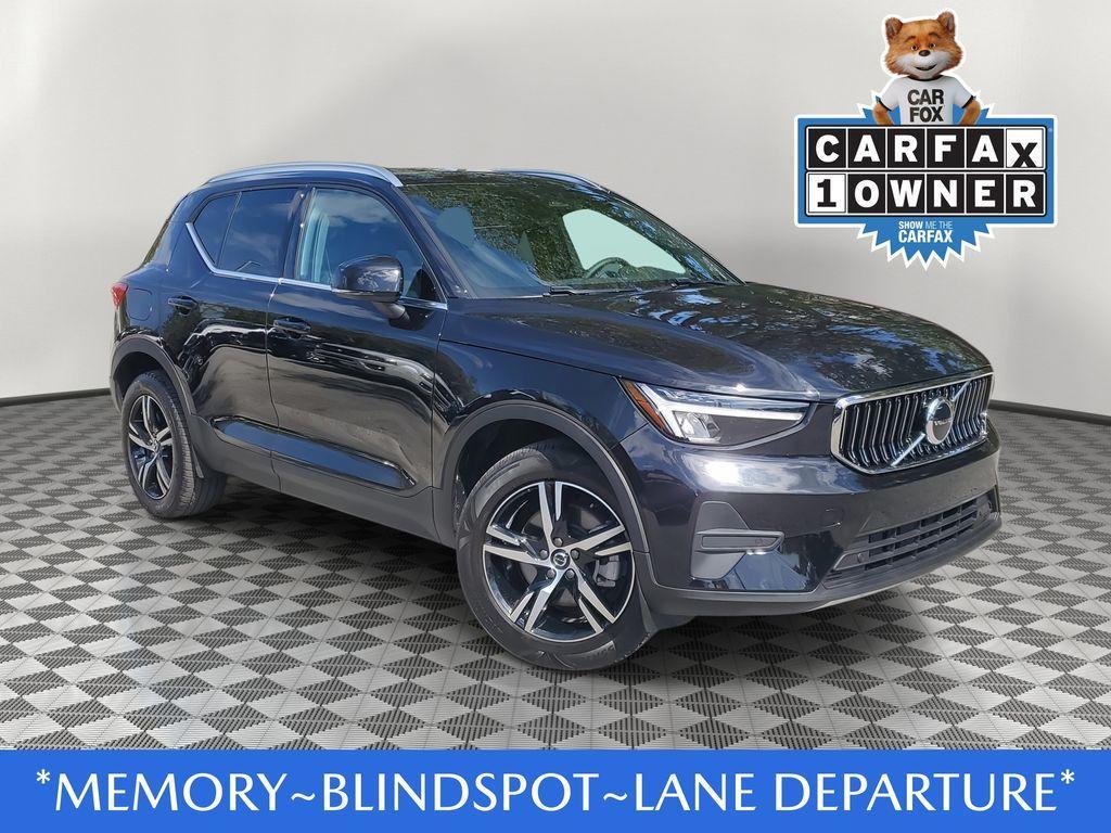 used 2025 Volvo XC40 car, priced at $28,900