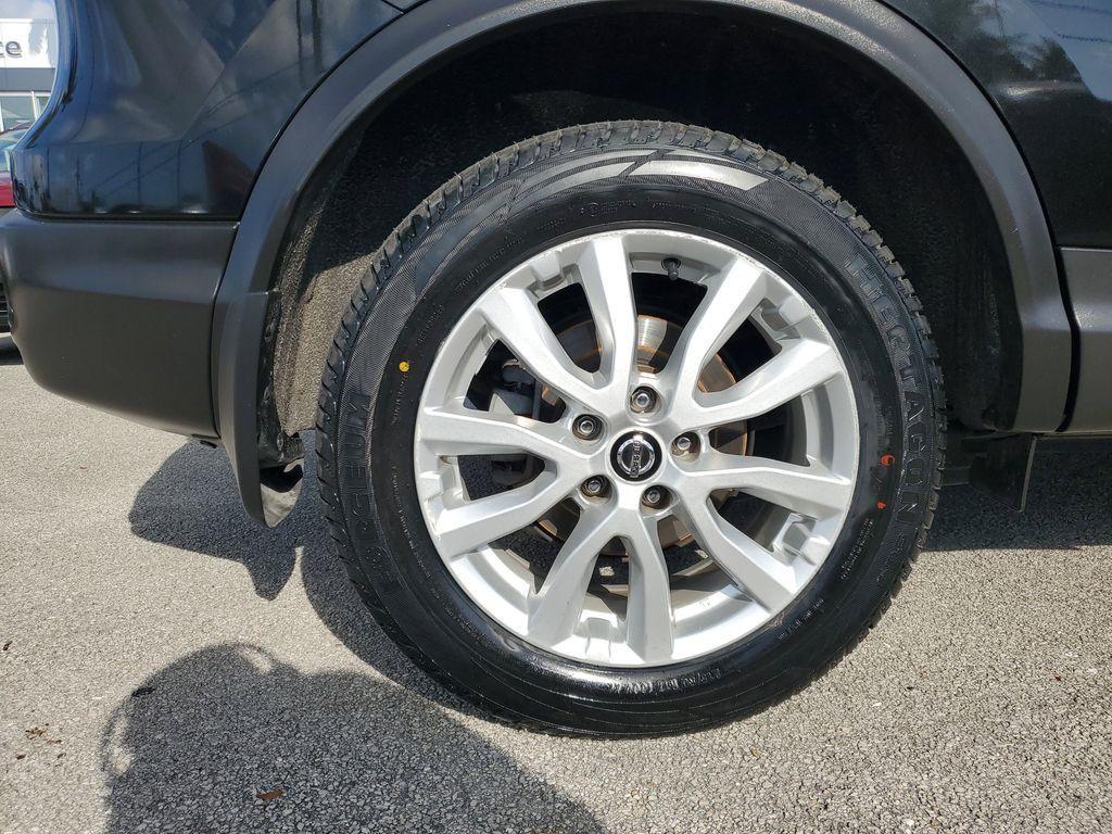 used 2020 Nissan Rogue Sport car, priced at $14,700