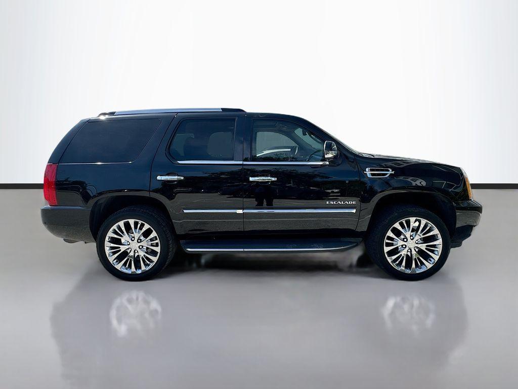 used 2013 Cadillac Escalade car, priced at $19,900