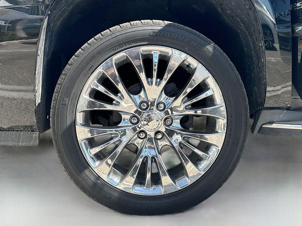 used 2013 Cadillac Escalade car, priced at $19,900