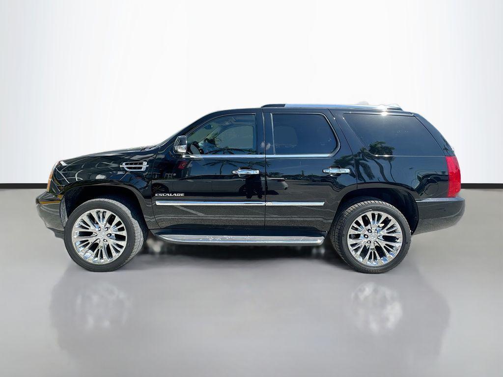 used 2013 Cadillac Escalade car, priced at $19,900