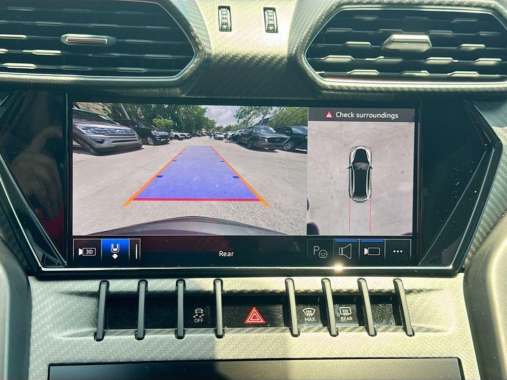 used 2024 Lamborghini Urus car, priced at $309,000
