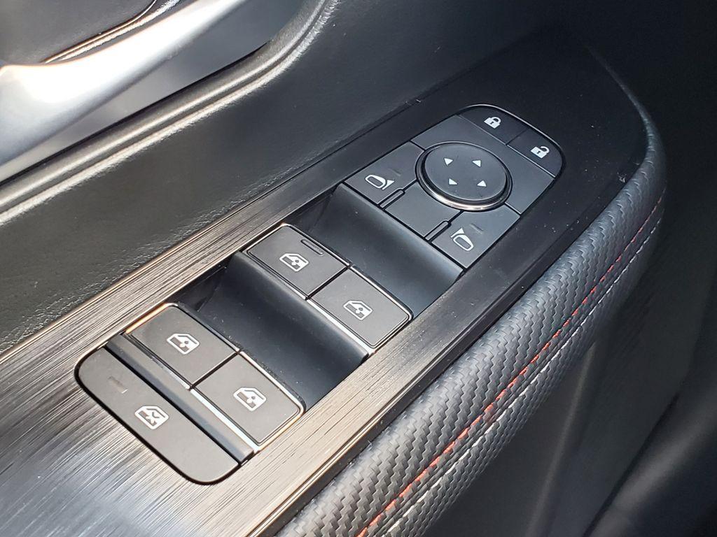 new 2025 Nissan Kicks car, priced at $28,464