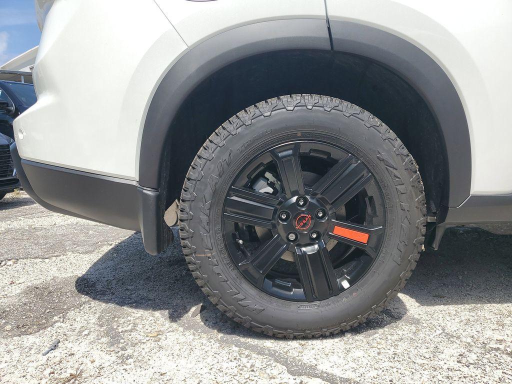 new 2025 Nissan Rogue car, priced at $33,851