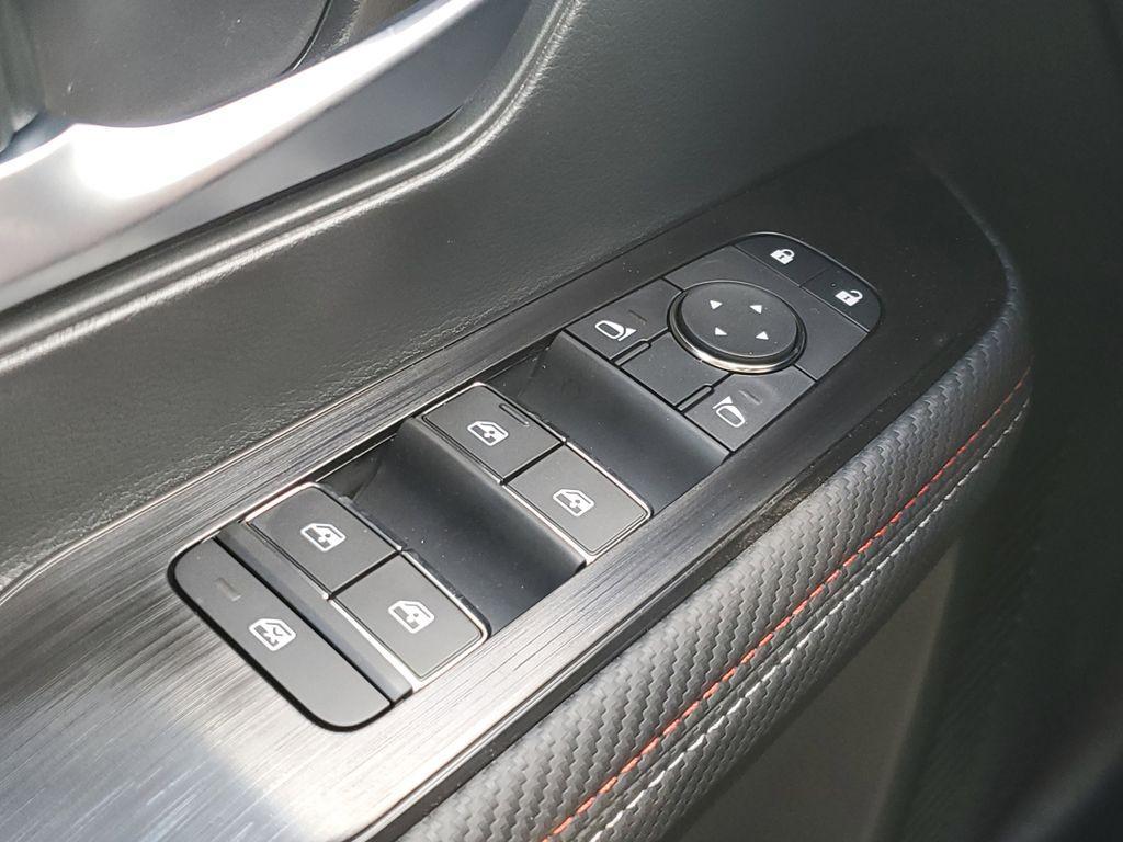 new 2025 Nissan Kicks car, priced at $28,045
