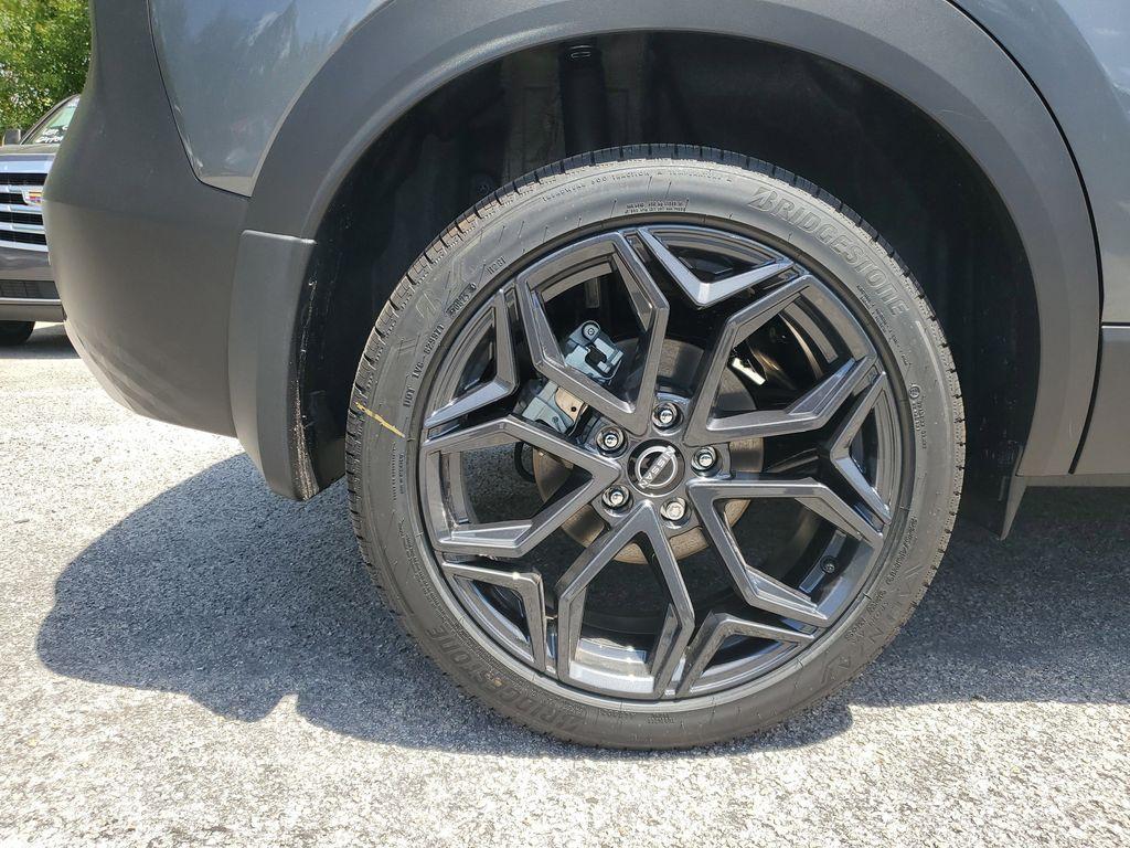 new 2025 Nissan Kicks car, priced at $26,531