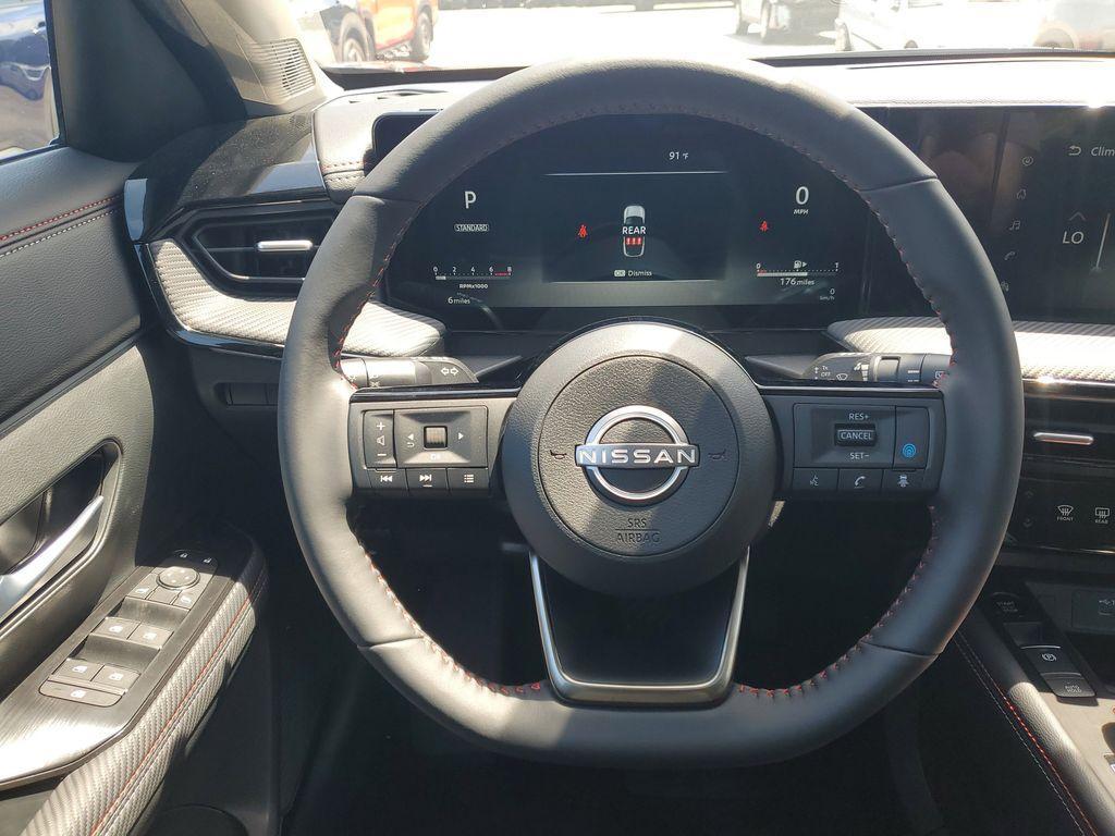 new 2025 Nissan Kicks car, priced at $29,325