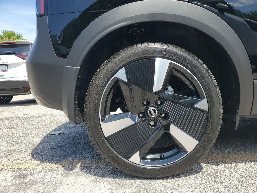 new 2025 Nissan Kicks car, priced at $29,325