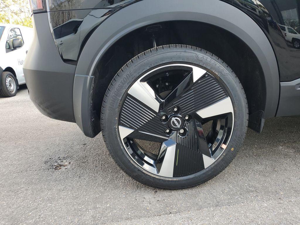 new 2025 Nissan Kicks car, priced at $27,243