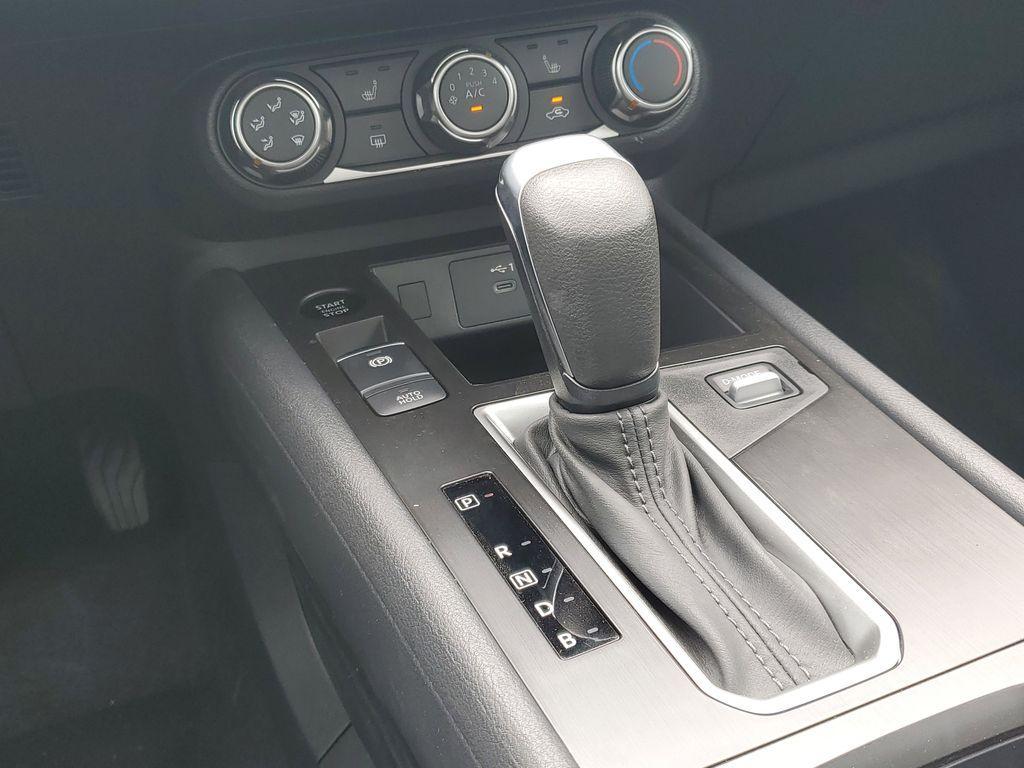 new 2025 Nissan Kicks car, priced at $25,270