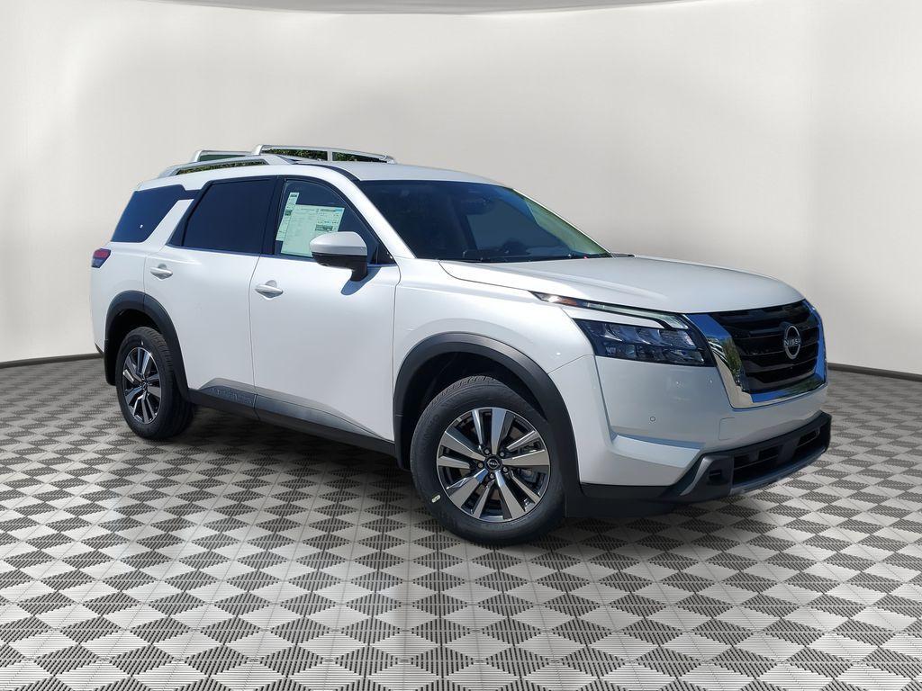 new 2025 Nissan Pathfinder car, priced at $41,968