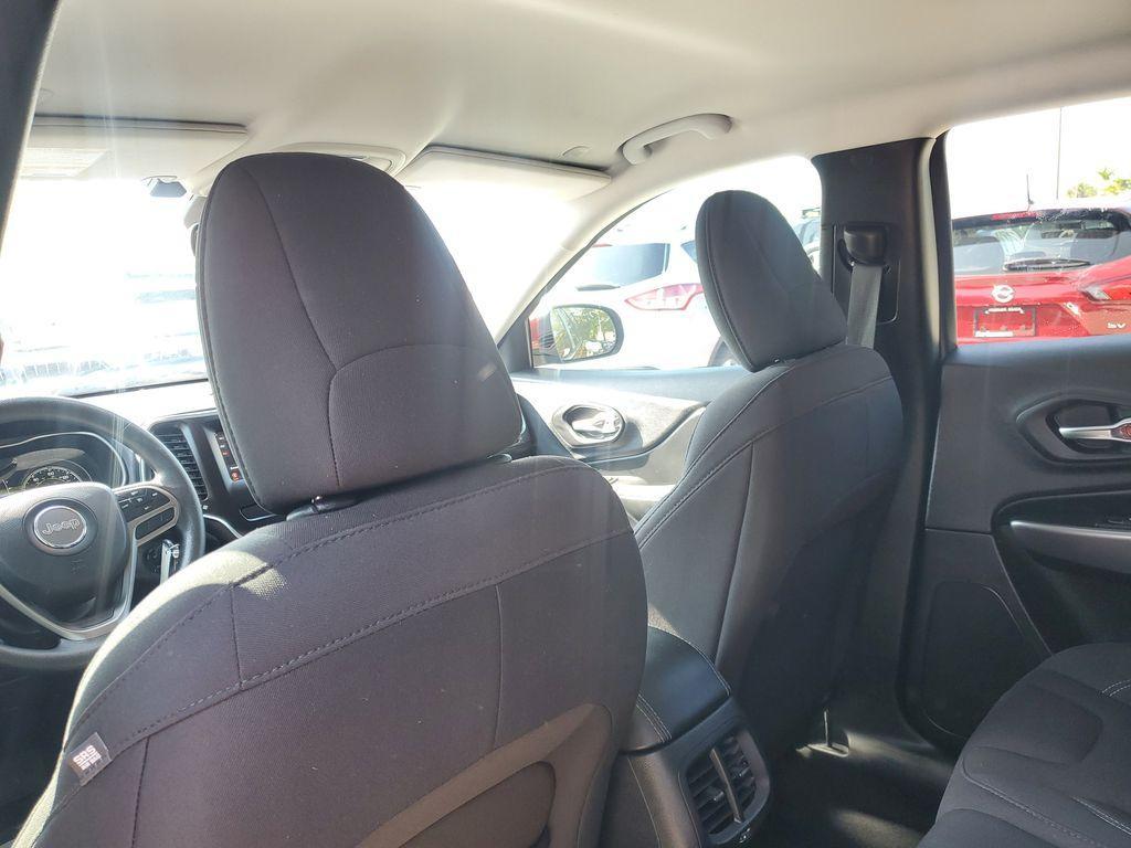 used 2021 Jeep Cherokee car, priced at $16,900