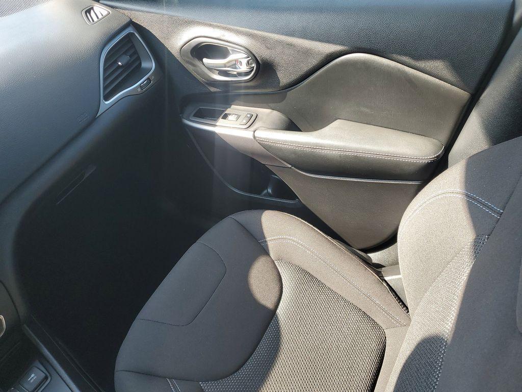 used 2021 Jeep Cherokee car, priced at $16,900