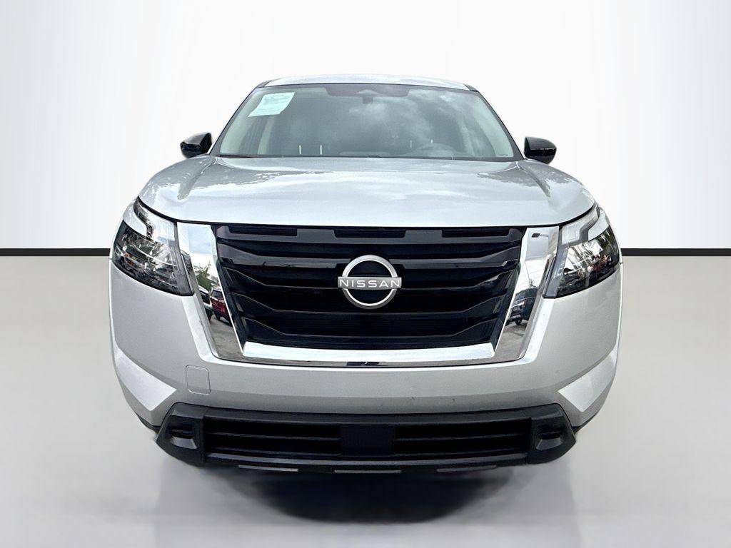 used 2024 Nissan Pathfinder car, priced at $27,400