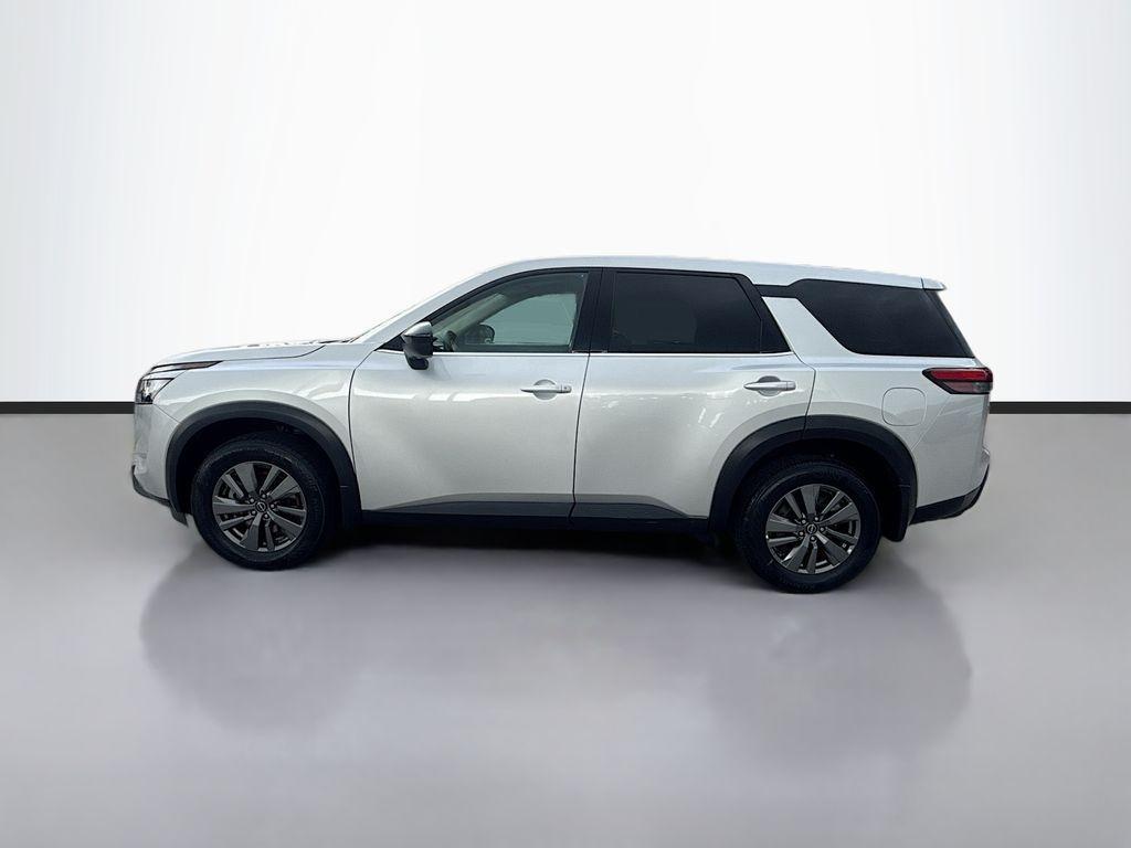 used 2024 Nissan Pathfinder car, priced at $27,400