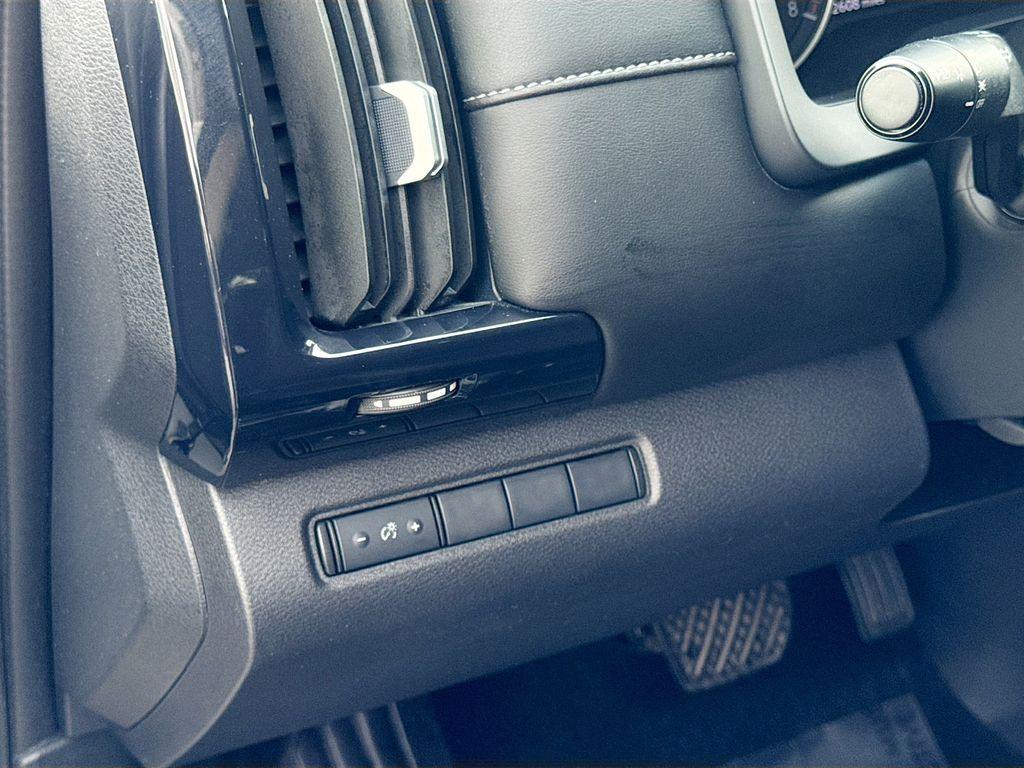 used 2024 Nissan Pathfinder car, priced at $27,400