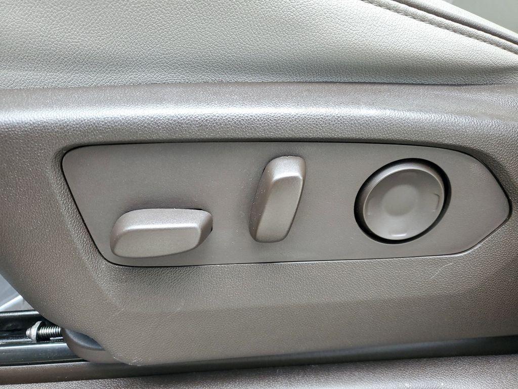used 2021 GMC Yukon car, priced at $41,800