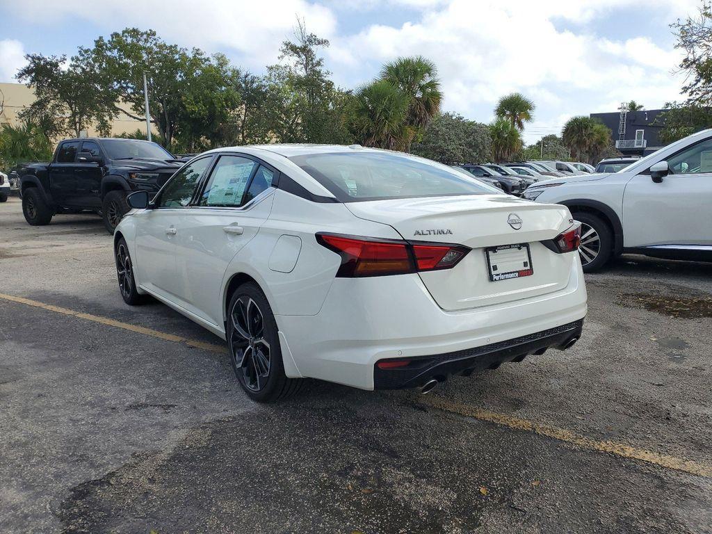 new 2025 Nissan Altima car, priced at $30,015