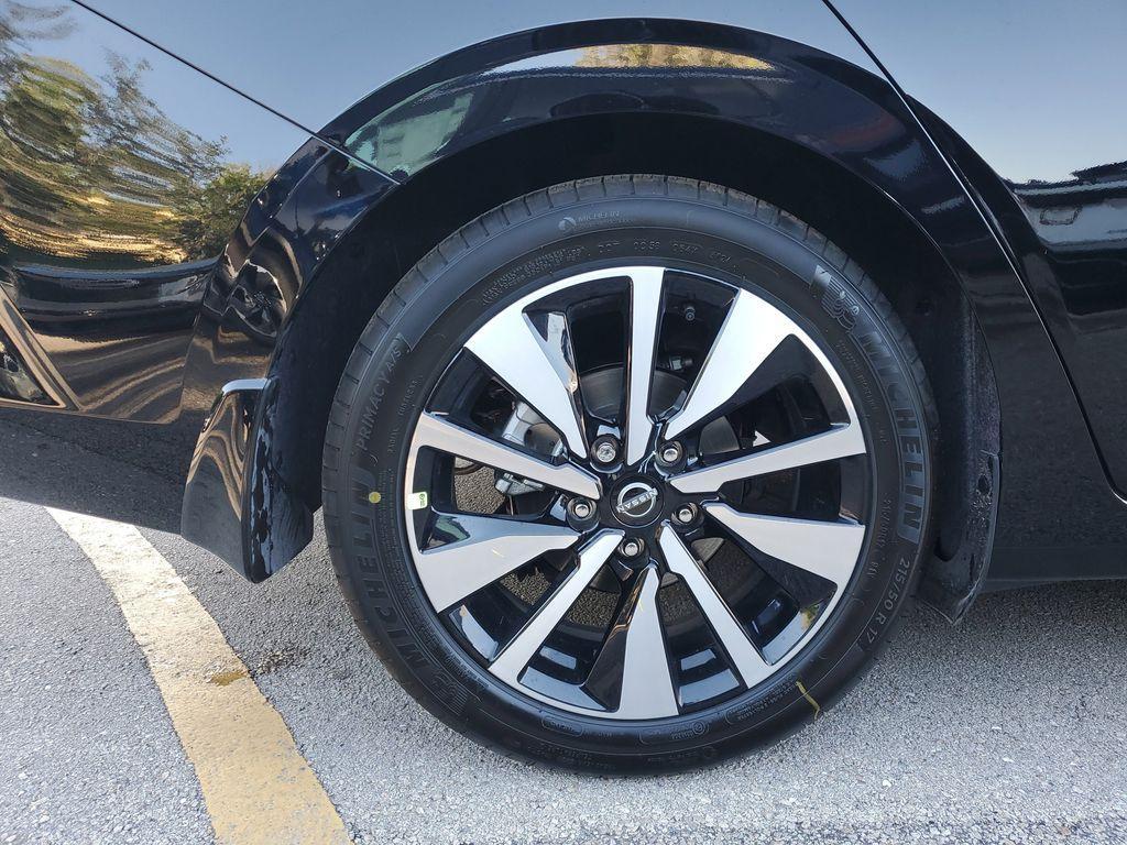 new 2025 Nissan Sentra car, priced at $24,805