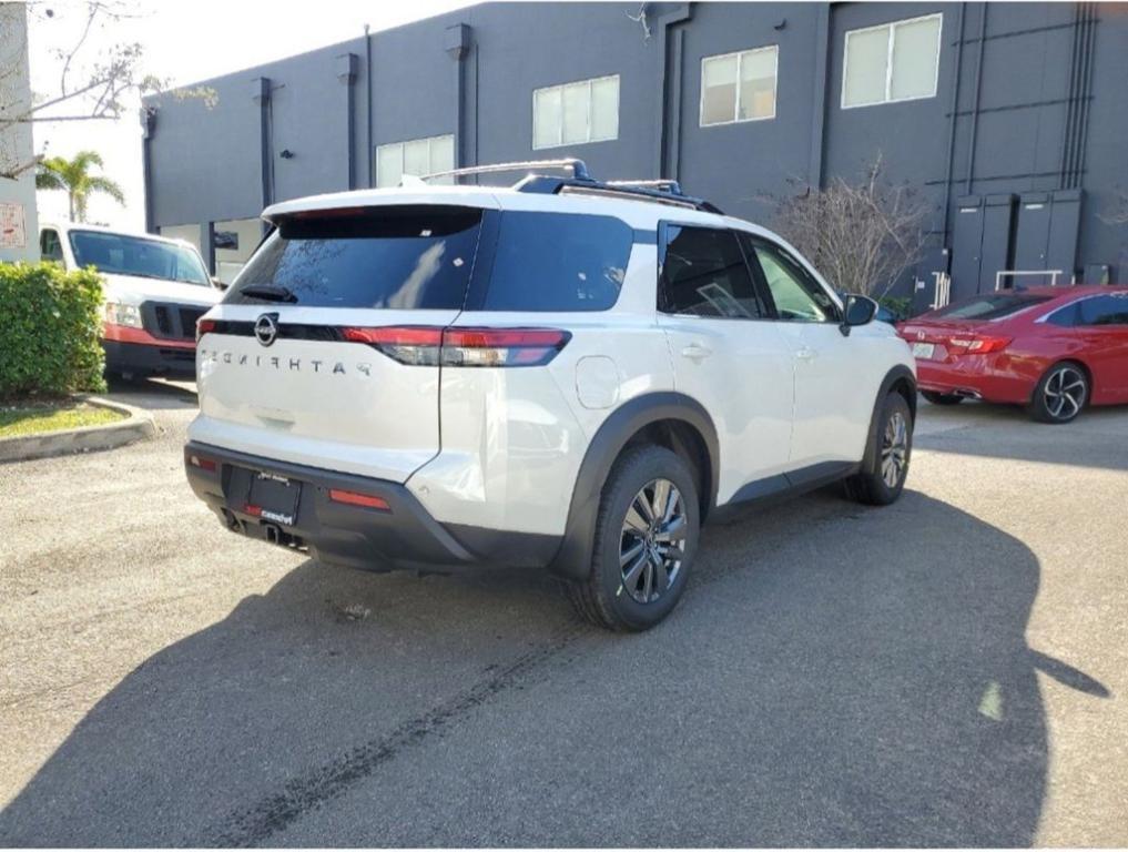 new 2025 Nissan Pathfinder car, priced at $39,383