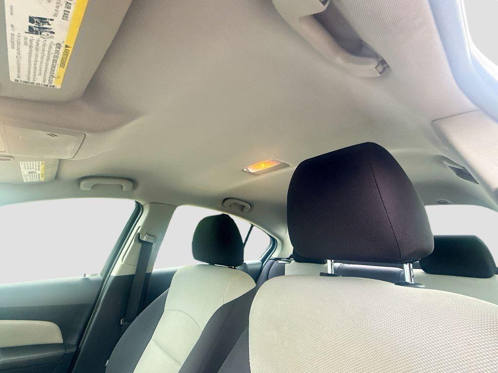 used 2015 Chevrolet Cruze car, priced at $5,800