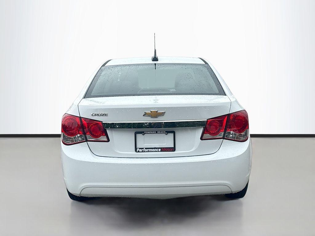 used 2015 Chevrolet Cruze car, priced at $5,800