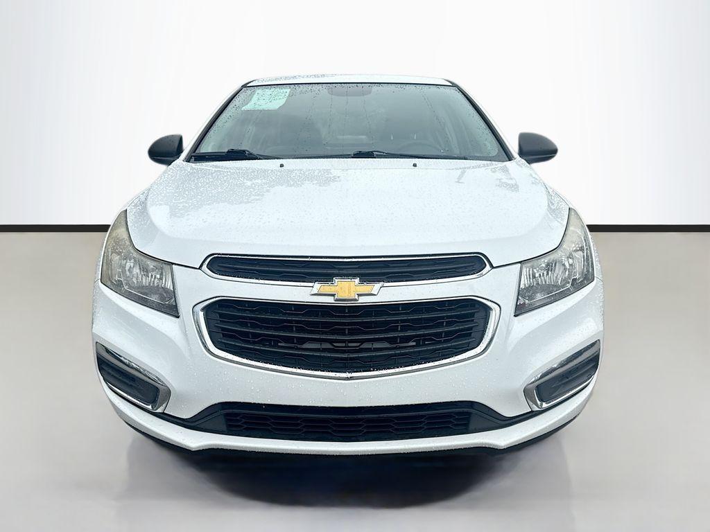used 2015 Chevrolet Cruze car, priced at $4,500