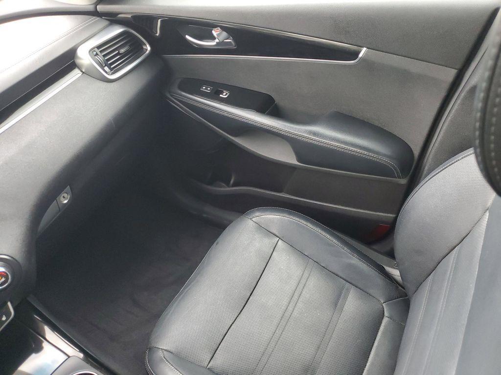 used 2016 Kia Sorento car, priced at $9,400