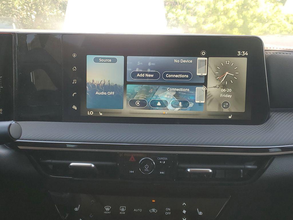 new 2025 Nissan Kicks car, priced at $28,929