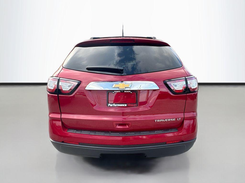 used 2014 Chevrolet Traverse car, priced at $9,900