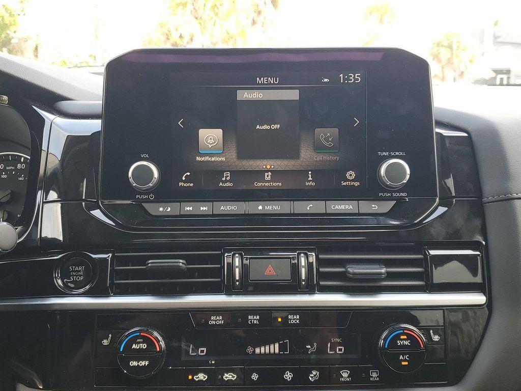 new 2025 Nissan Pathfinder car, priced at $39,036