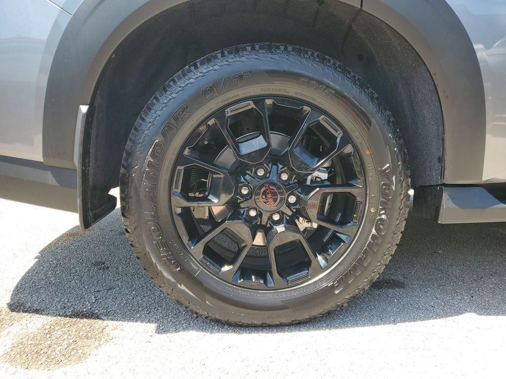 new 2025 Nissan Armada car, priced at $75,329
