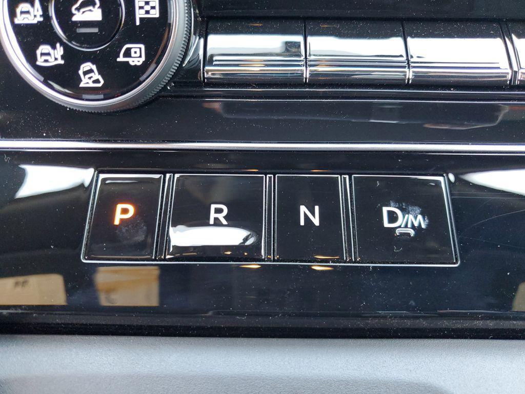 new 2025 Nissan Armada car, priced at $75,329