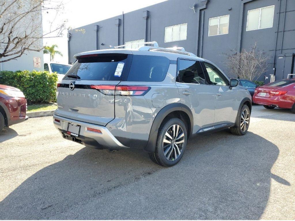 new 2025 Nissan Pathfinder car, priced at $46,543