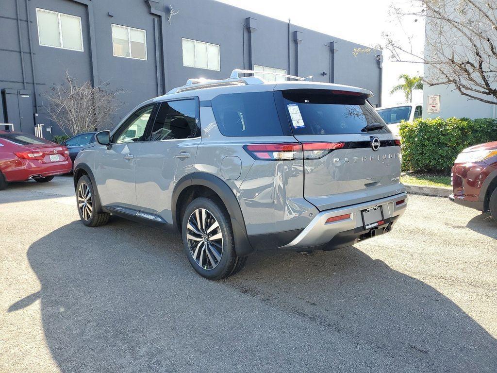 new 2025 Nissan Pathfinder car, priced at $46,543