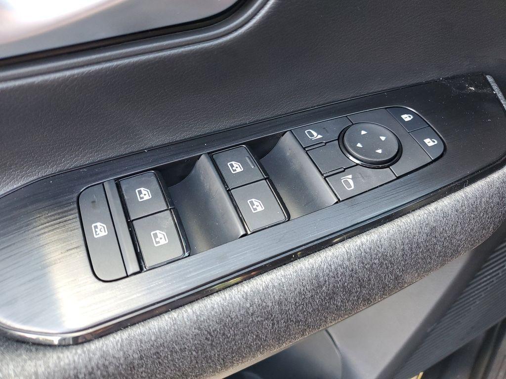 new 2025 Nissan Kicks car, priced at $23,765