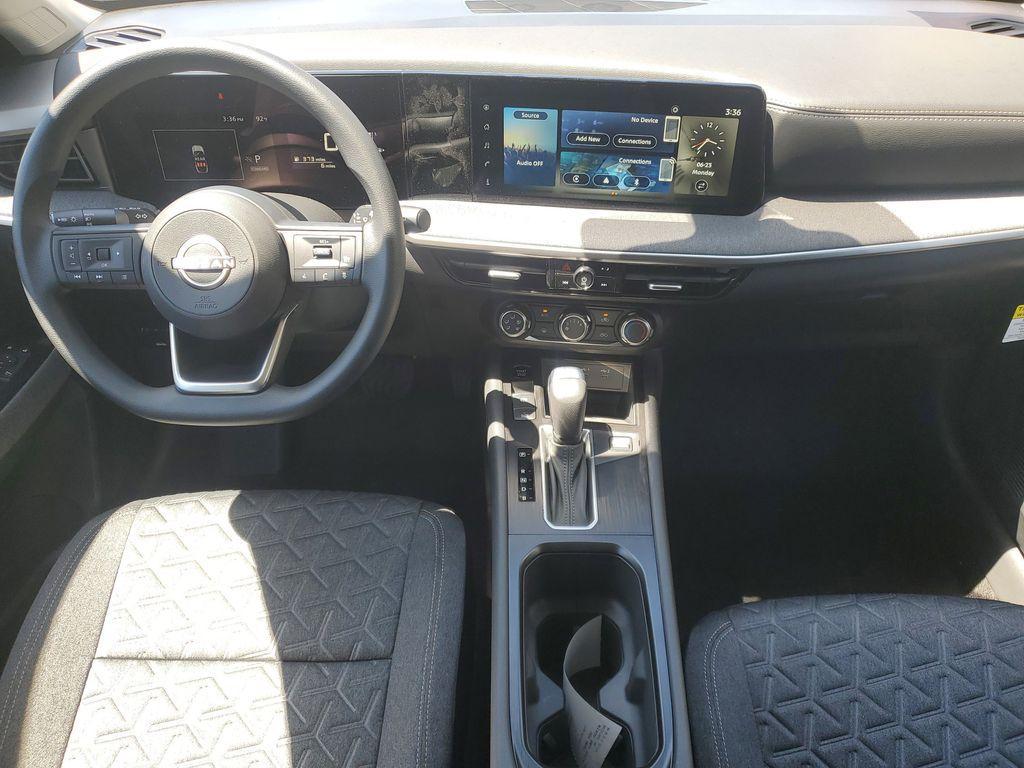 new 2025 Nissan Kicks car, priced at $23,456