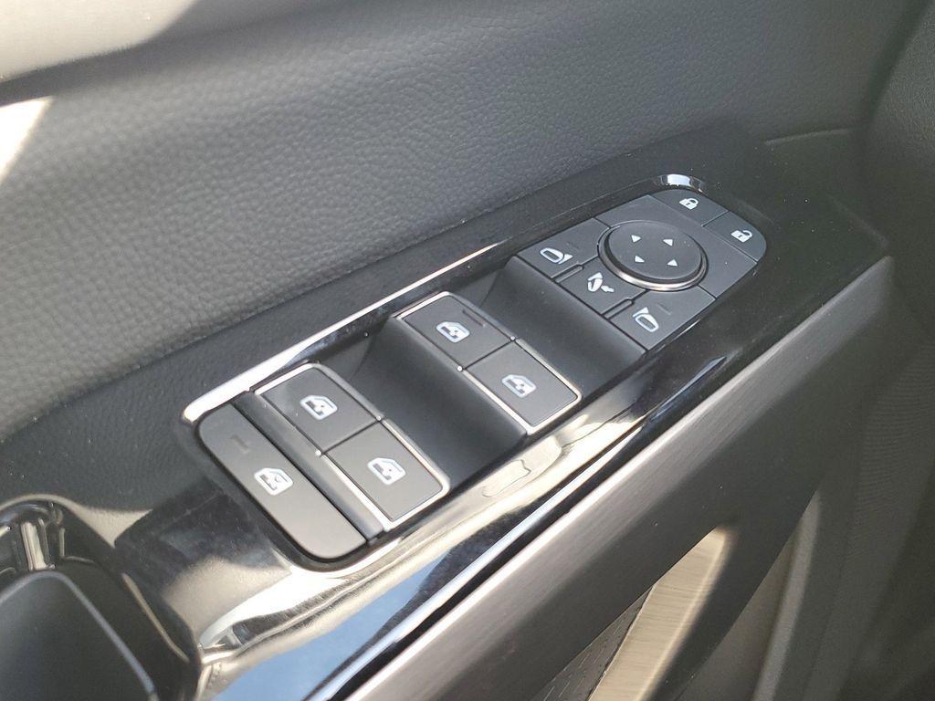 new 2025 Nissan Pathfinder car, priced at $48,837