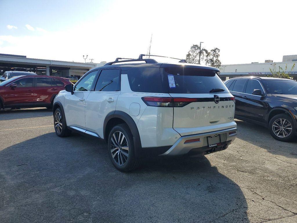 new 2025 Nissan Pathfinder car, priced at $48,837