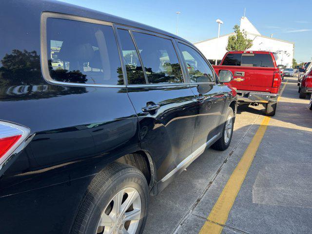 used 2013 Toyota Highlander car, priced at $14,999
