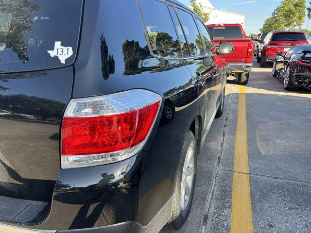 used 2013 Toyota Highlander car, priced at $14,999