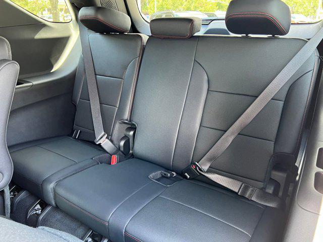 new 2026 Chevrolet Traverse car, priced at $52,011