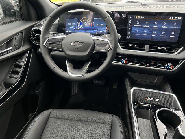 new 2026 Chevrolet Equinox car, priced at $31,590