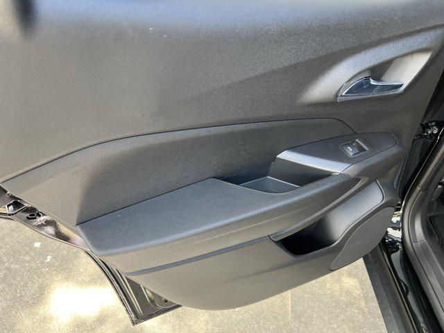 new 2025 Chevrolet Trax car, priced at $27,080