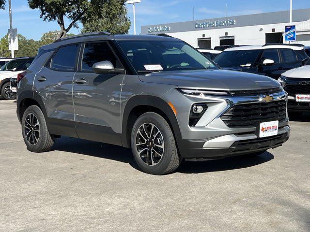 new 2025 Chevrolet TrailBlazer car, priced at $26,180