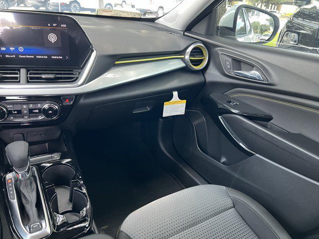 new 2025 Chevrolet Trax car, priced at $24,580