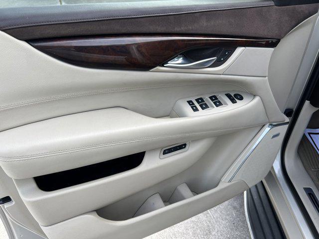 used 2015 Cadillac Escalade ESV car, priced at $24,498