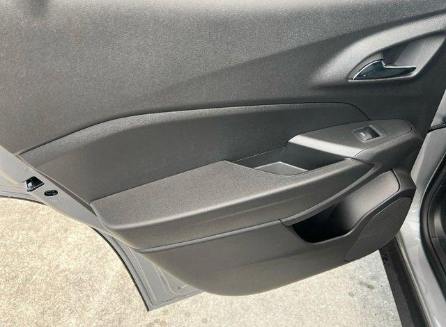 new 2025 Chevrolet Trax car, priced at $25,730