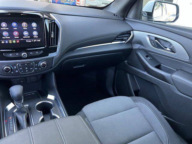 used 2023 Chevrolet Traverse car, priced at $28,888