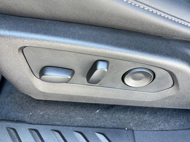 new 2025 Chevrolet Colorado car, priced at $41,660